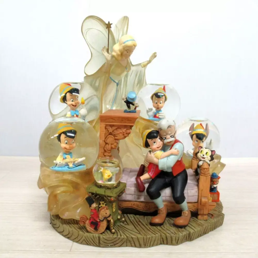 500個限定 ディズニー ピノキオの豪華スノーグローブ スノードーム DISNEY AUCTIONS ディズニーオークション