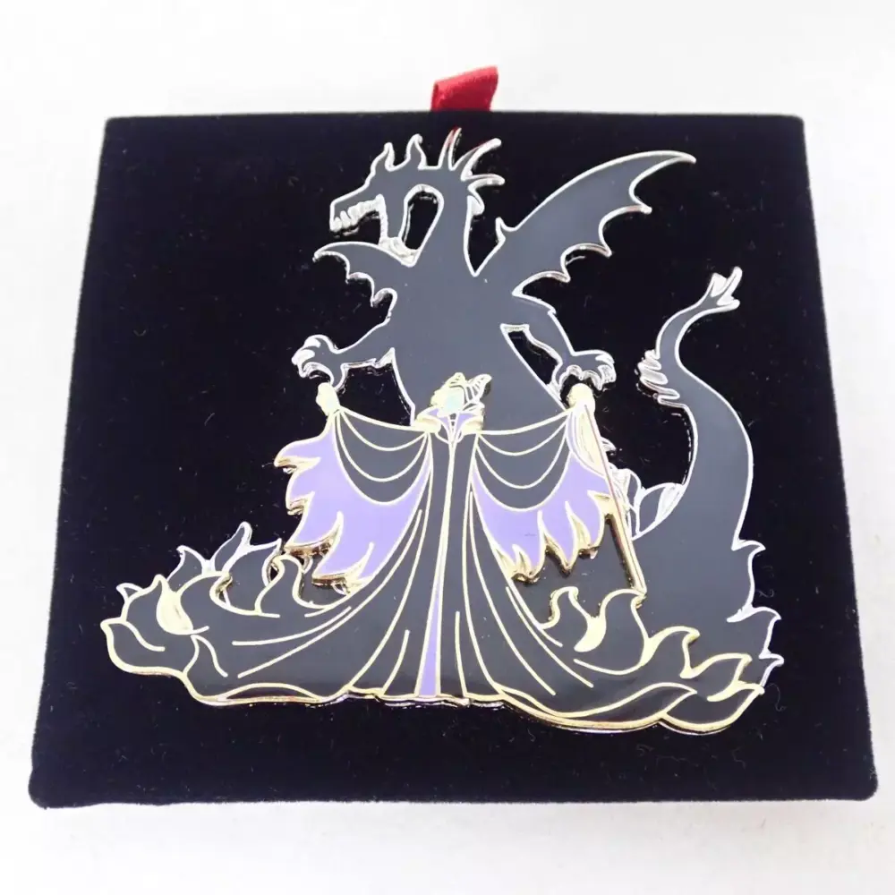 ディズニー ピンズ マレフィセント Villains 2000 October 26 ドラゴン Disney ピンバッジ