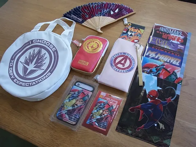 マーベル展限定品含むマーベルグッズ
