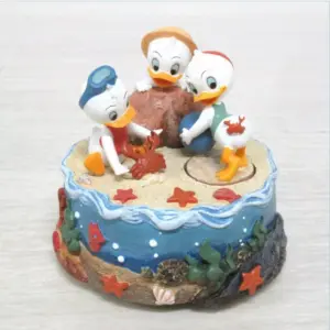 ディズニー ドリーム コレクション 12ヶ月のオルゴールオブジェ 8月 われは海の子 ヒューイ デューイ ルーイ ベルメゾン