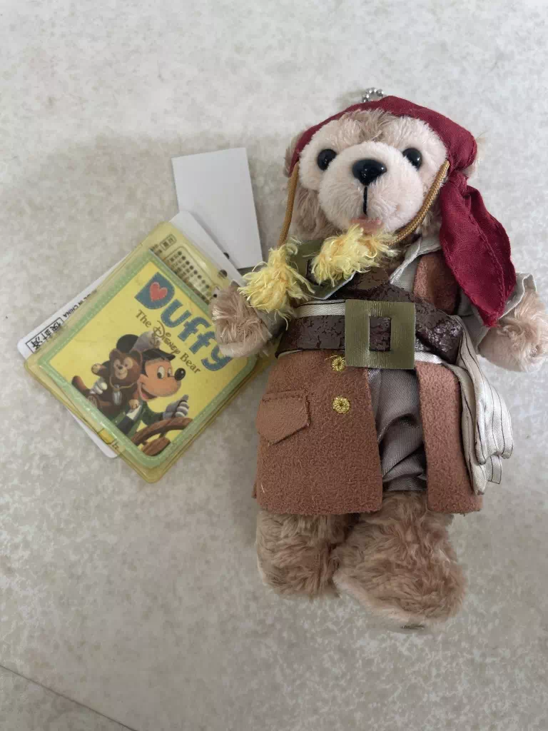 東京ディズニーシーS 2007年 パイレーツ ダッフィー ぬいぐるみバッジ