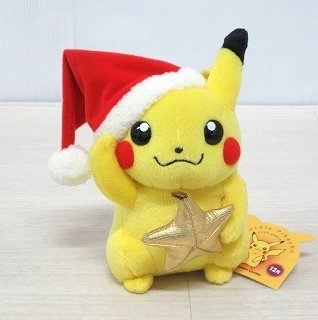 ポケモンセンターから2002年に発売されたマンスリー ピカチュウ ぬいぐるみ 12月（クリスマス）他、たくさんのピカチュウグッズをお譲り頂きました！