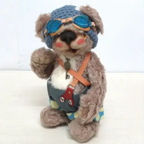 アーティストベア 国内作家さまブランド「YOSHIMITSU Bear」のぬいぐるみ トットちゃんをお売り頂きました♪