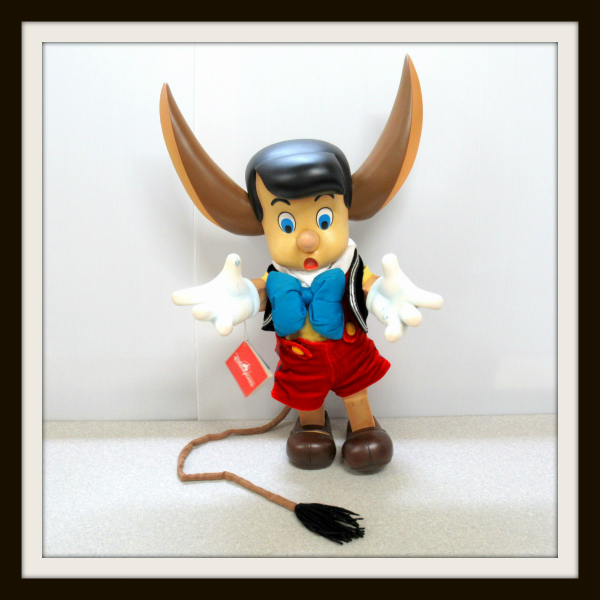 500体限定 フィギュア ディズニー ピノキオ マテル社 木製 操り人形