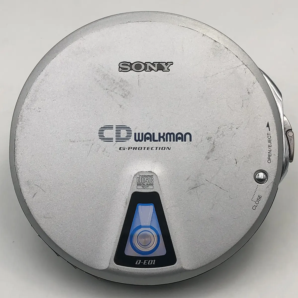 CD ウォークマン D-E01