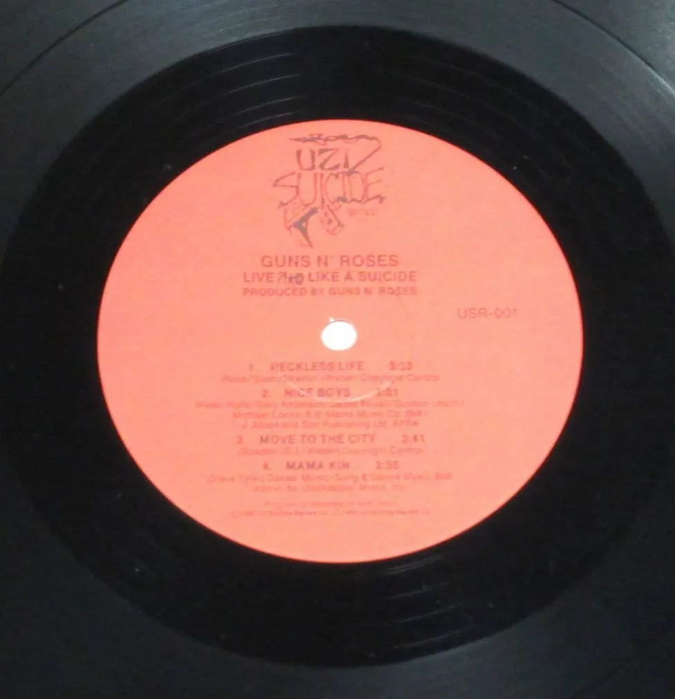 GUNS N' ROSES 『LIVE?! ☆◎ LIKE A SUICIDE レコード 』を群馬県高崎市」のお客様よりお譲りいただきました!