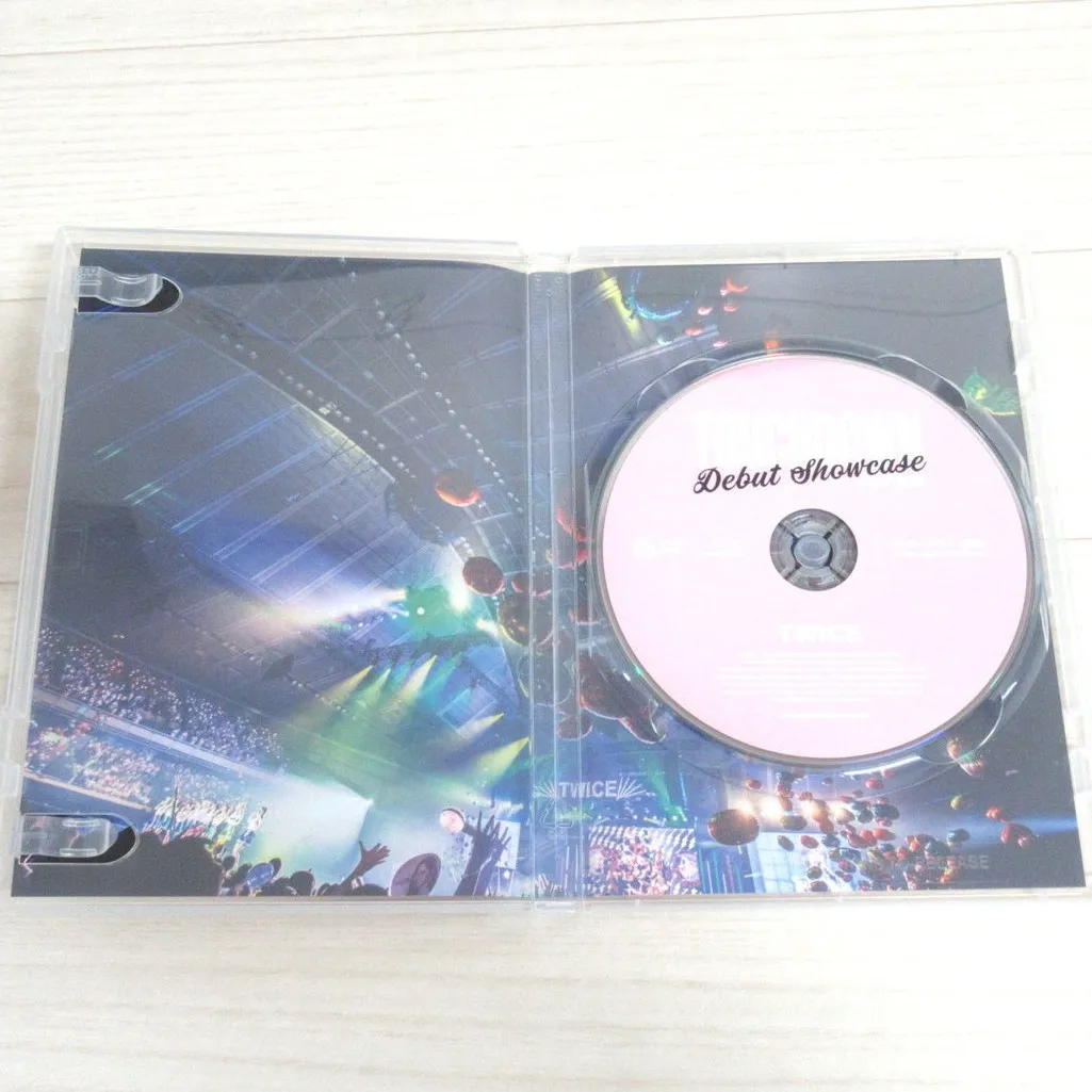 TWICE DEBUT SHOWCASE“Touchdown in JAPAN ONCE JAPAN限定 Blu-ray