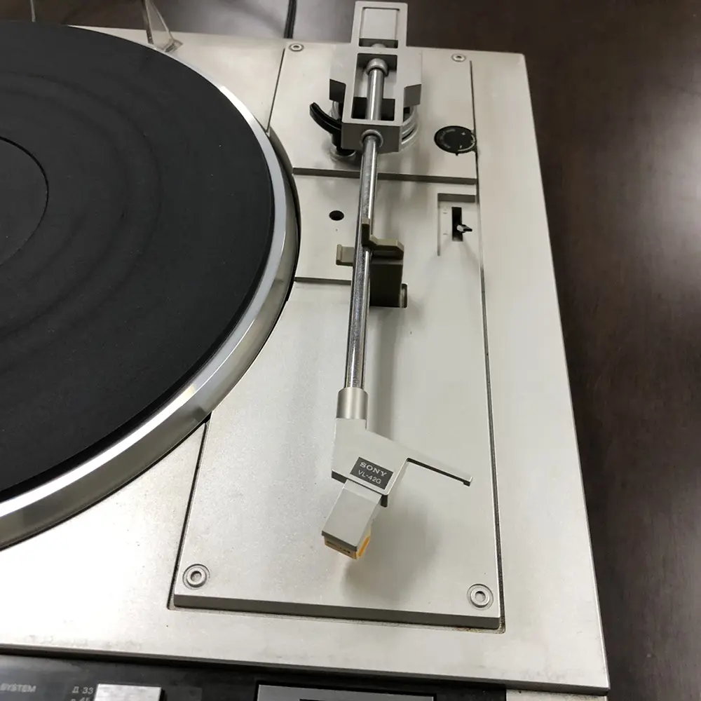 SONY レコードプレーヤー PS-LX22
トーンアーム拡大写真
