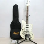 Squier by Fender 【SCANDAL MAMI JAZZMASTER PEARL WHITE 】を「長崎県県長崎市」のお客様よりお譲りいただきました！