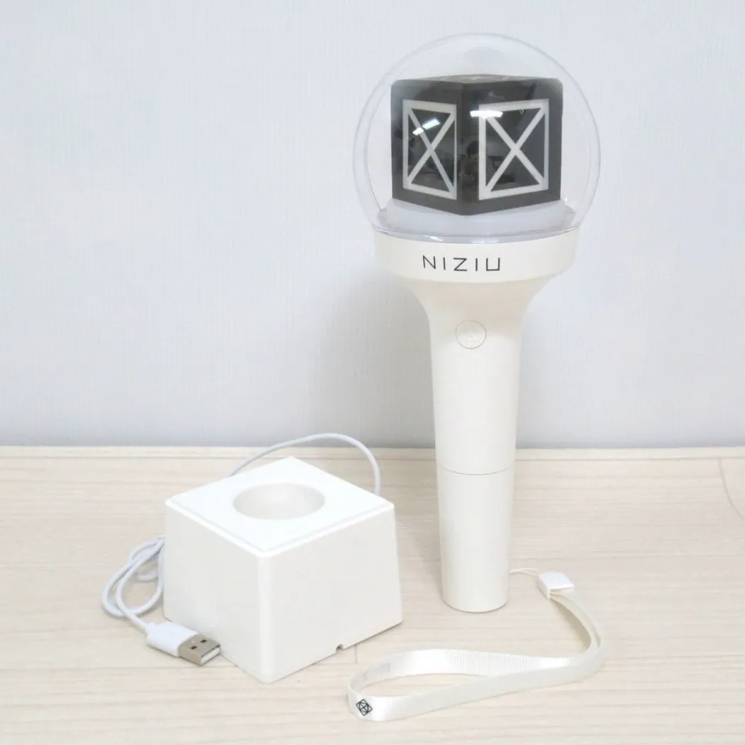 NiziU 公式ペンライト OFFICIAL LIGHT STICK オフィシャルライトスティック