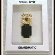 Perfume×伊勢丹コラボ GRANDMATIC ブローチ Perfume×伊勢丹コラボ GRANDMATIC ブローチ