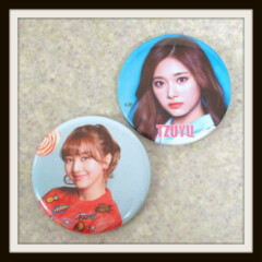 TWICE ツウィ TZUYU 缶バッチ 109 POP UP SHOP