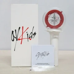 Stray Kids OFFICAL LIGHT STICK ペンライト Stray Kids OFFICAL LIGHT STICK ペンライト