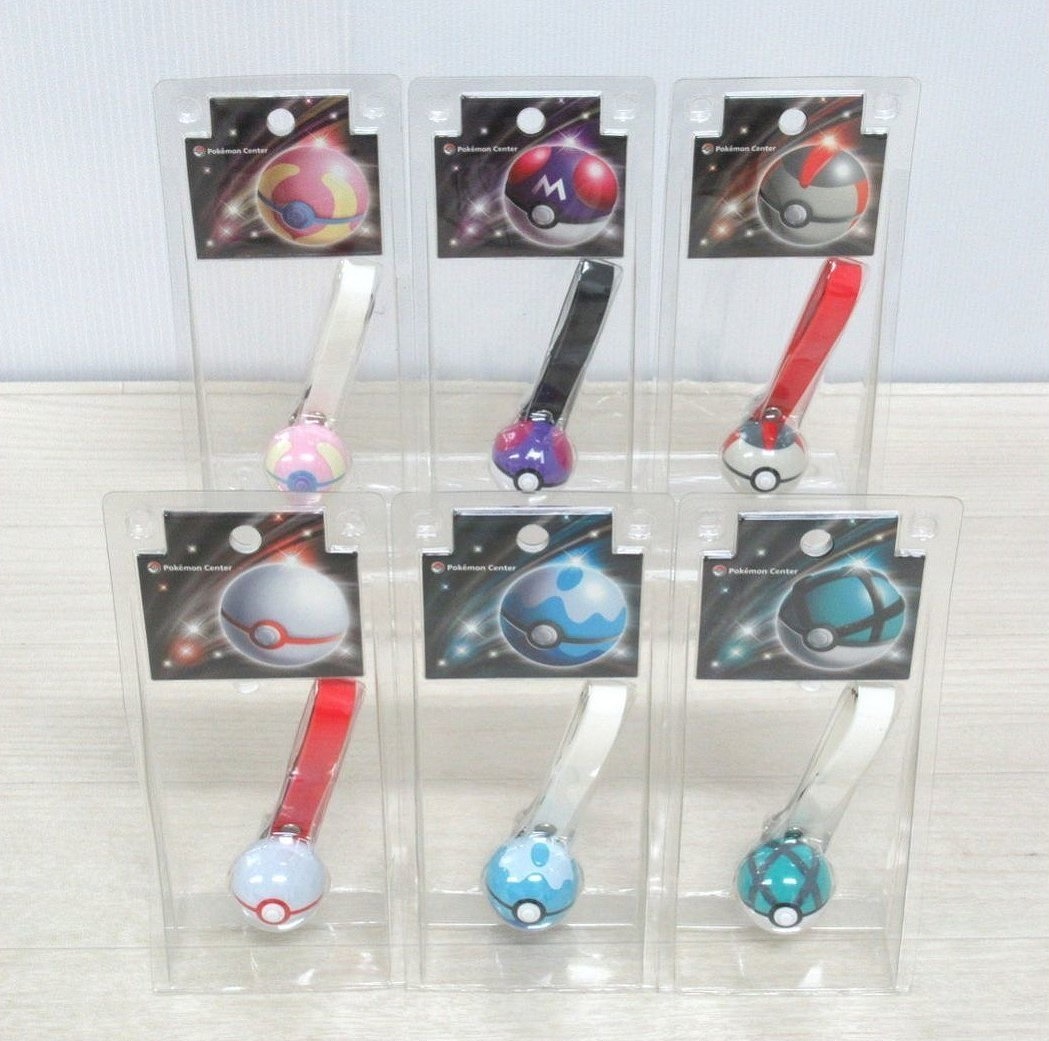 ポケモンセンター限定で2011年に発売されたモンスターボール型ストラップ6種