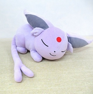 2017年に発売させた、ポケモンセンター製ぬいぐるみ すやすや エーフィ