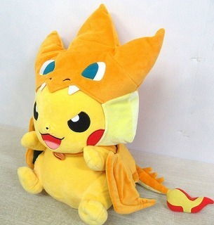 ポケモンセンターメガトウキョーのピカチュウメガリザードンYのメガサイズぬいぐるみ