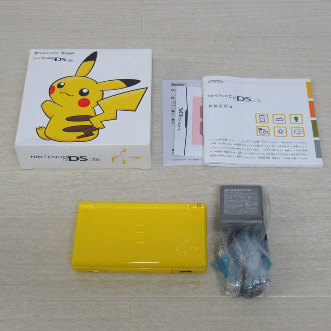 ポケモンセンター限定 ニンテンドーDS Lite ピカチュウエディション（未使用品・完品 ）