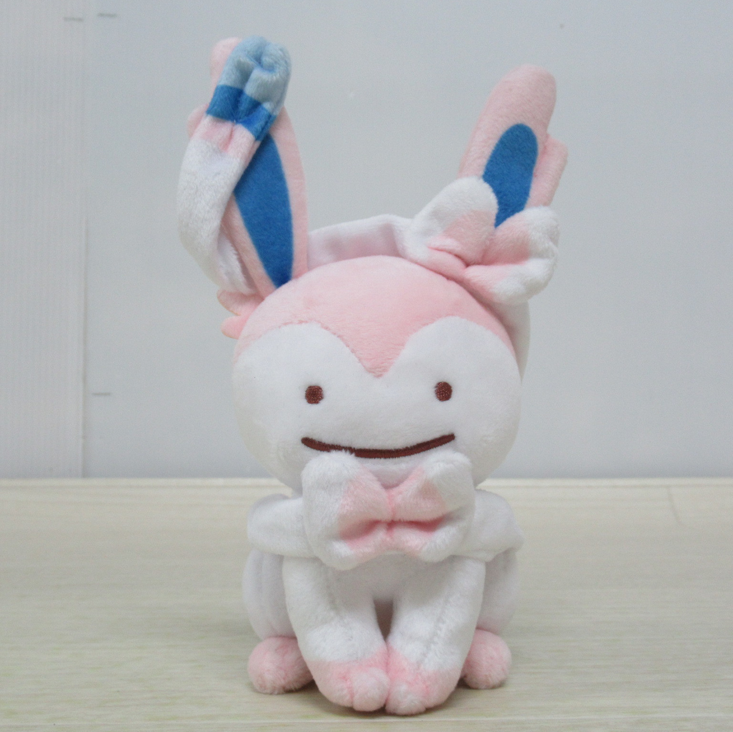ぬいぐるみ へんしん！メタモン ニンフィア