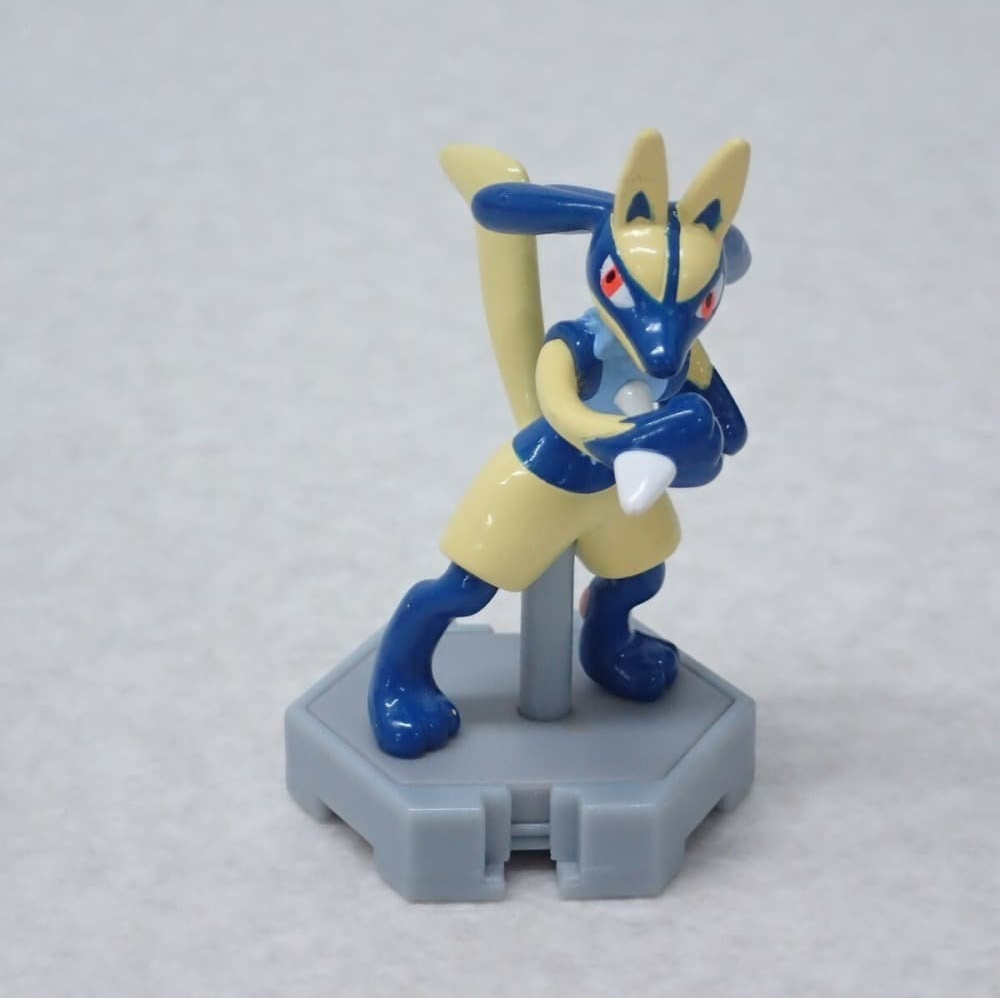 ぬいぐるみ へんしん!メタモン ニンフィア